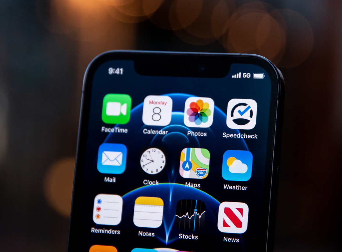 温江苹果手机维修分享为什么 iPhone 12 在冬季会自动关机 